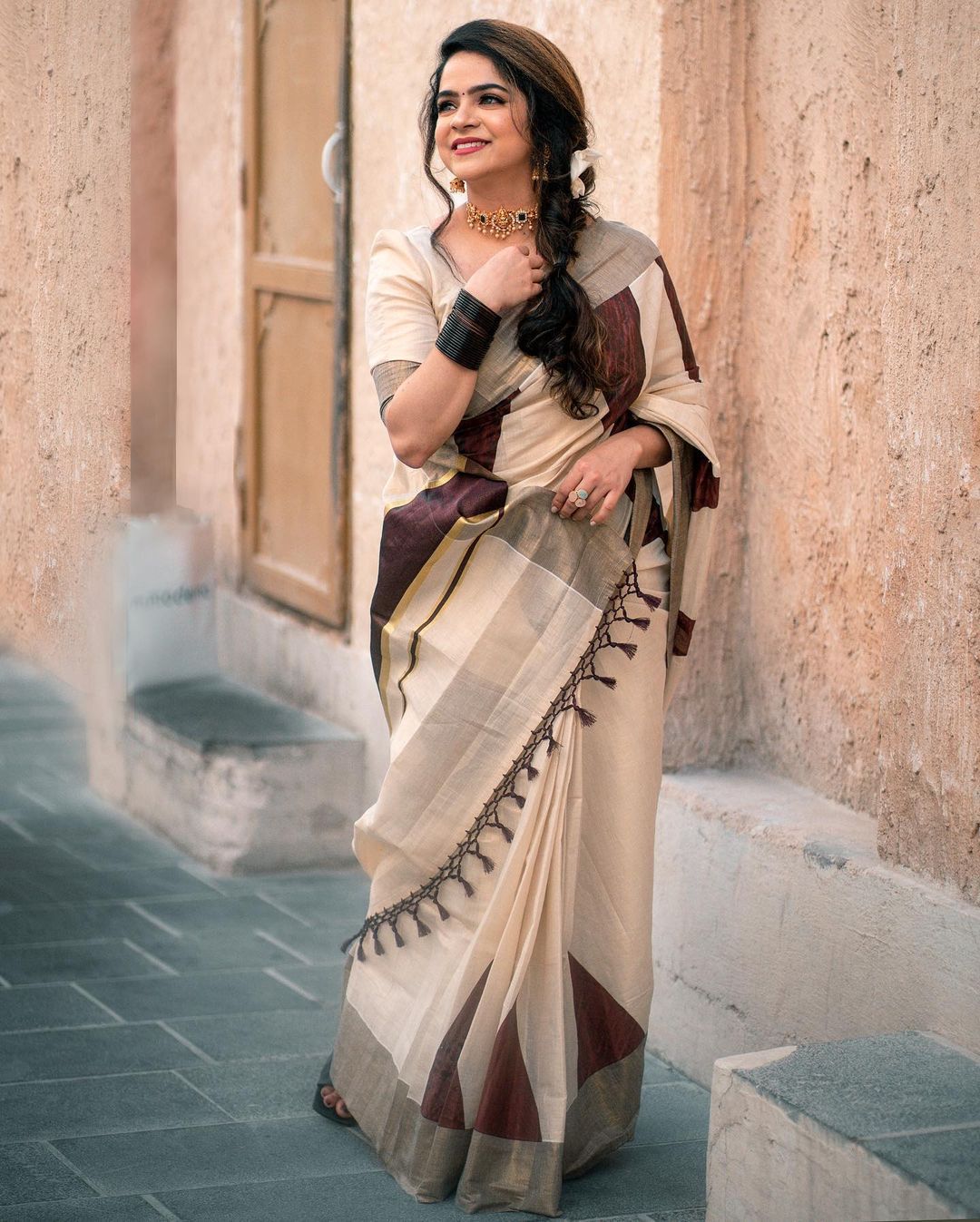 Anchor Coffe brown Triangle Saree